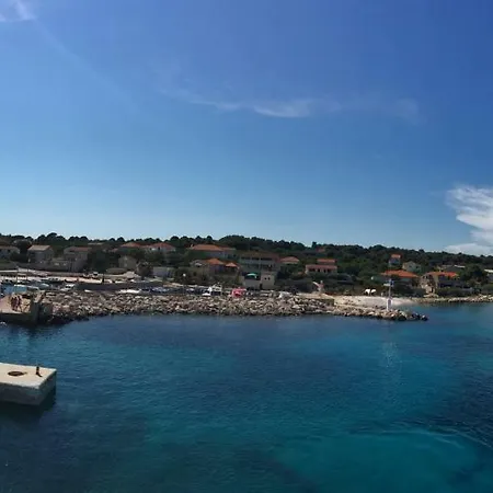 Ana Apartman Mali Drvenik